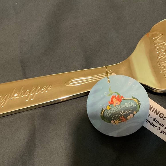 Disney  LITTLE MERMAID ARIELS ‘’DINGLEHOPPER ‘’  FORK  NWT - Picture 8 of 13